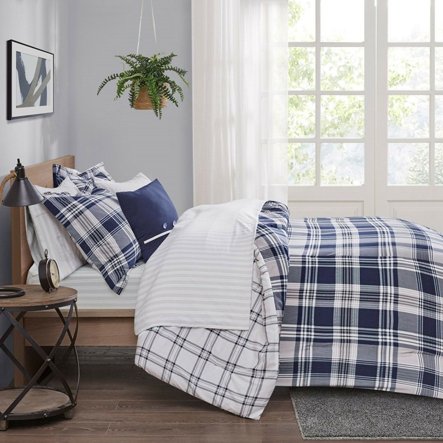 Bed & Bath * | Sconset Navy Plaid 8-Piece Reversible King Comforter Set Classical