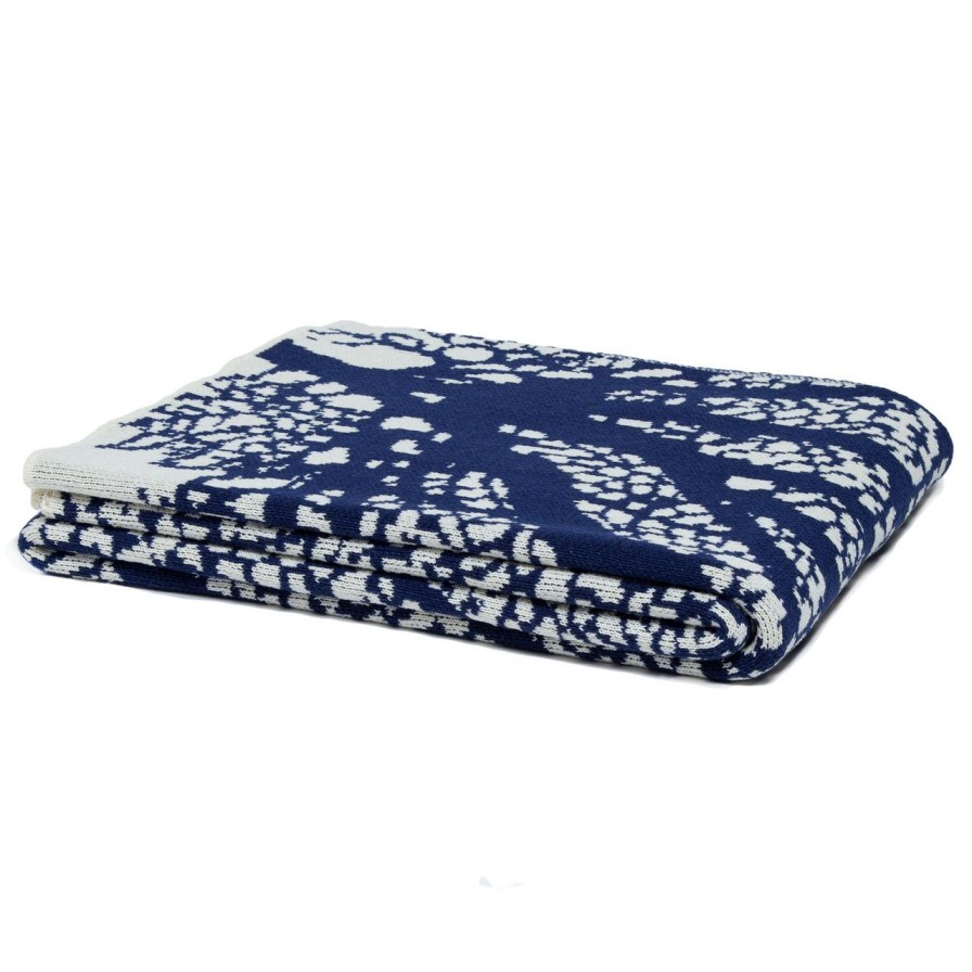 Bed & Bath * | Fan Coral Knit Throw In Cream And Navy Best Sale