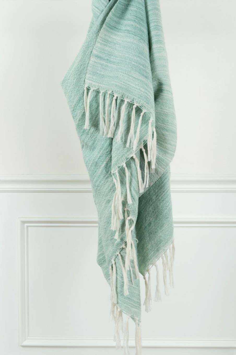 Bed & Bath * | Aqua Waves Casual Knit Fringed Throw Cheap Online